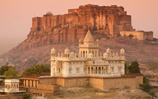 Udaipur to Jodhpur Car Rental