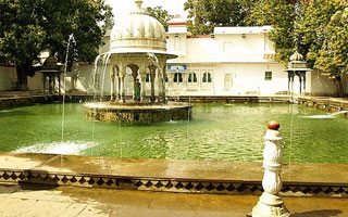 Udaipur Sightseeing Tour Package